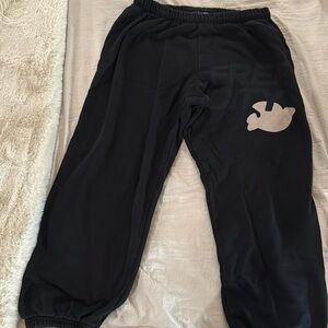 FreeCity cropped sweatpants